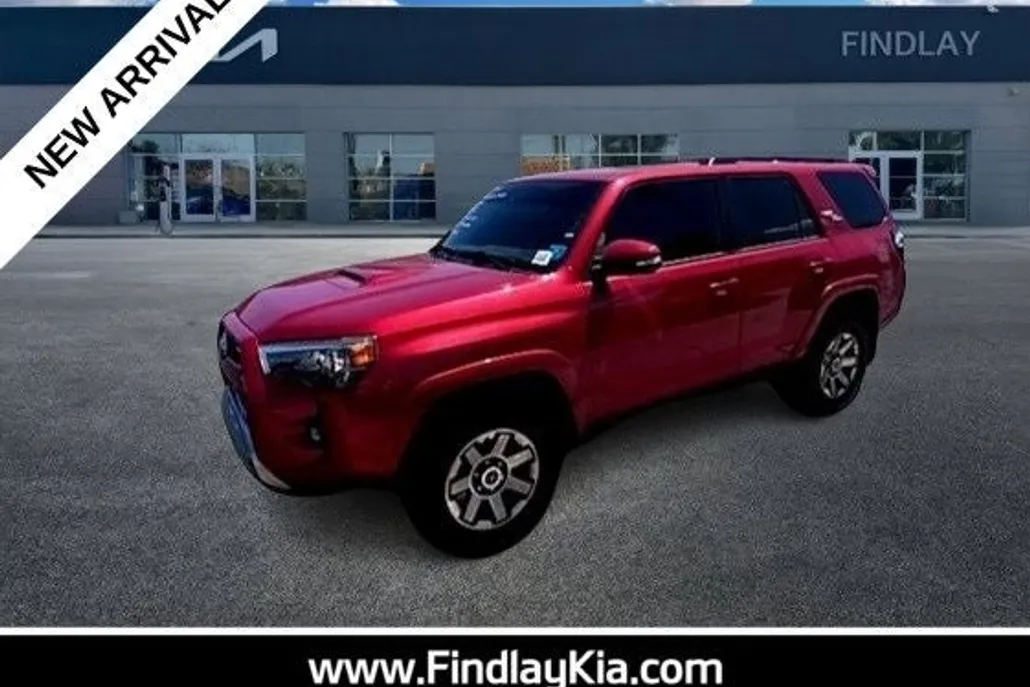 2022 Toyota 4Runner TRD Off-Road Premium photo 1
