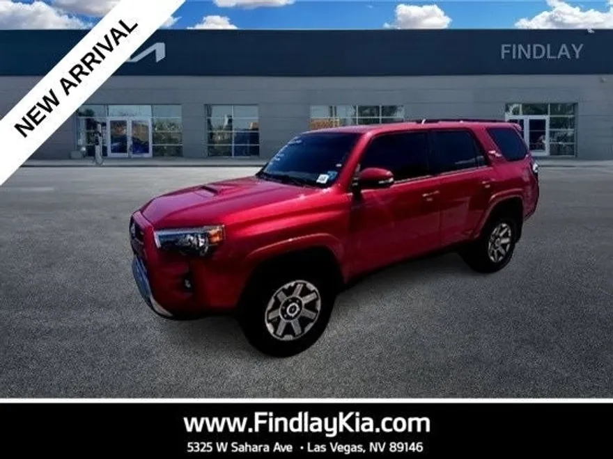 2022 Toyota 4Runner TRD Off-Road Premium photo 1