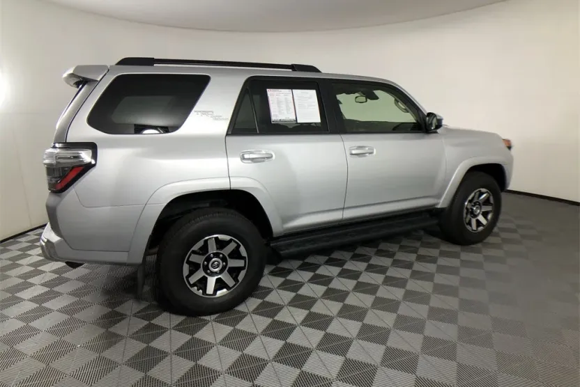 2024 Toyota 4Runner TRD Off-Road photo 1