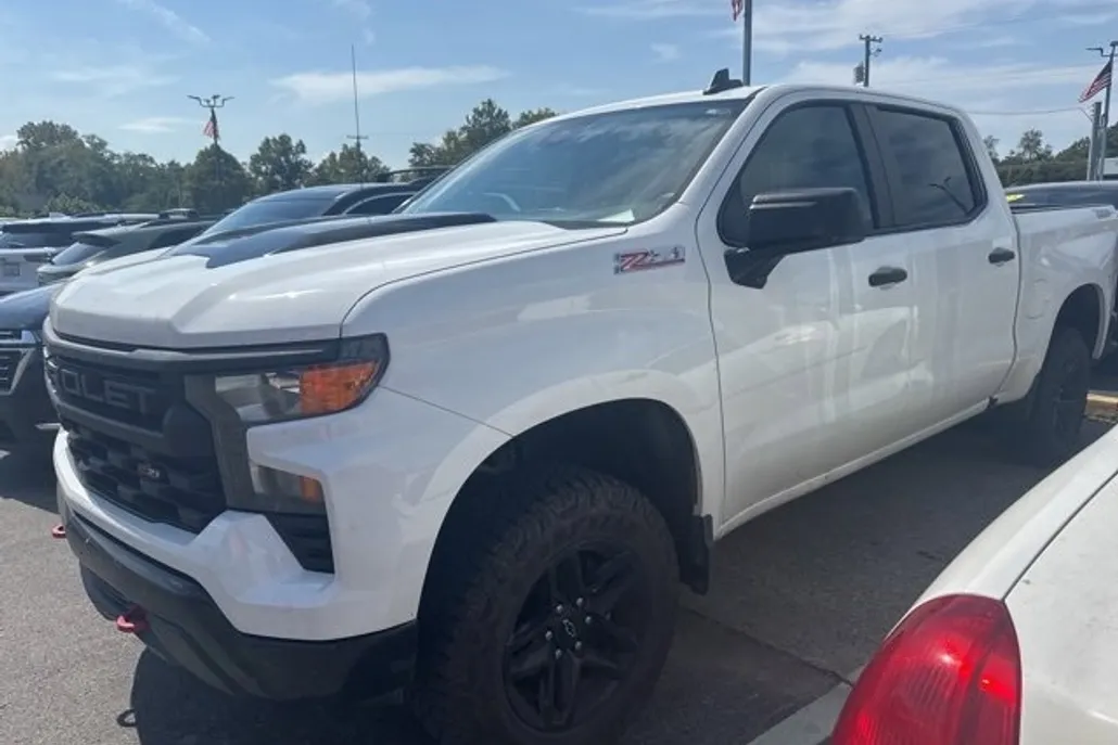 2022 Chevrolet Silverado 1500 Custom Trail Boss photo 1