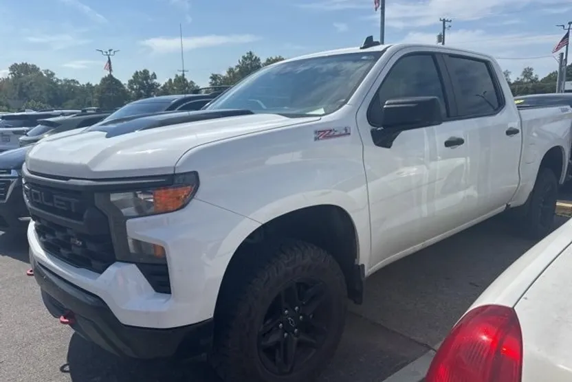 2022 Chevrolet Silverado 1500 Custom Trail Boss photo 1