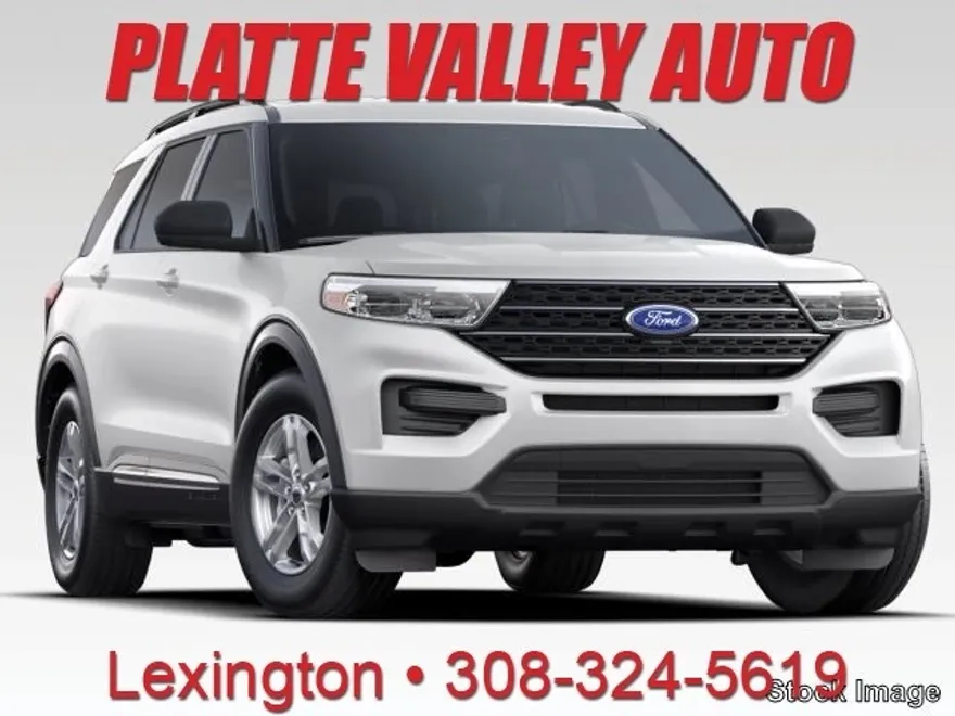 2021 Ford Explorer XLT photo 1