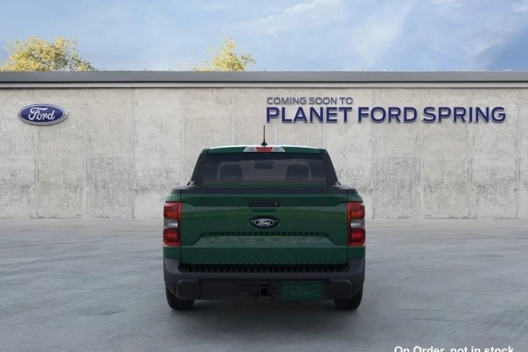 2025 Ford Maverick XLT photo 1