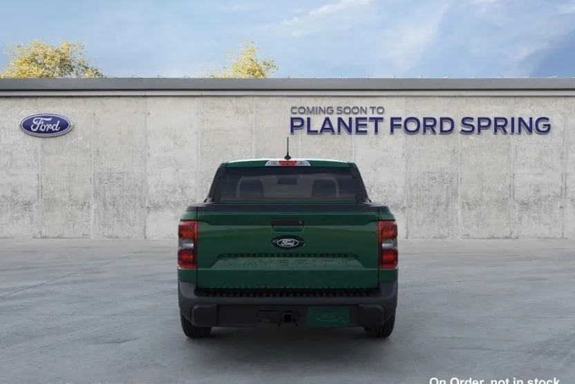 2025 Ford Maverick XLT photo 1