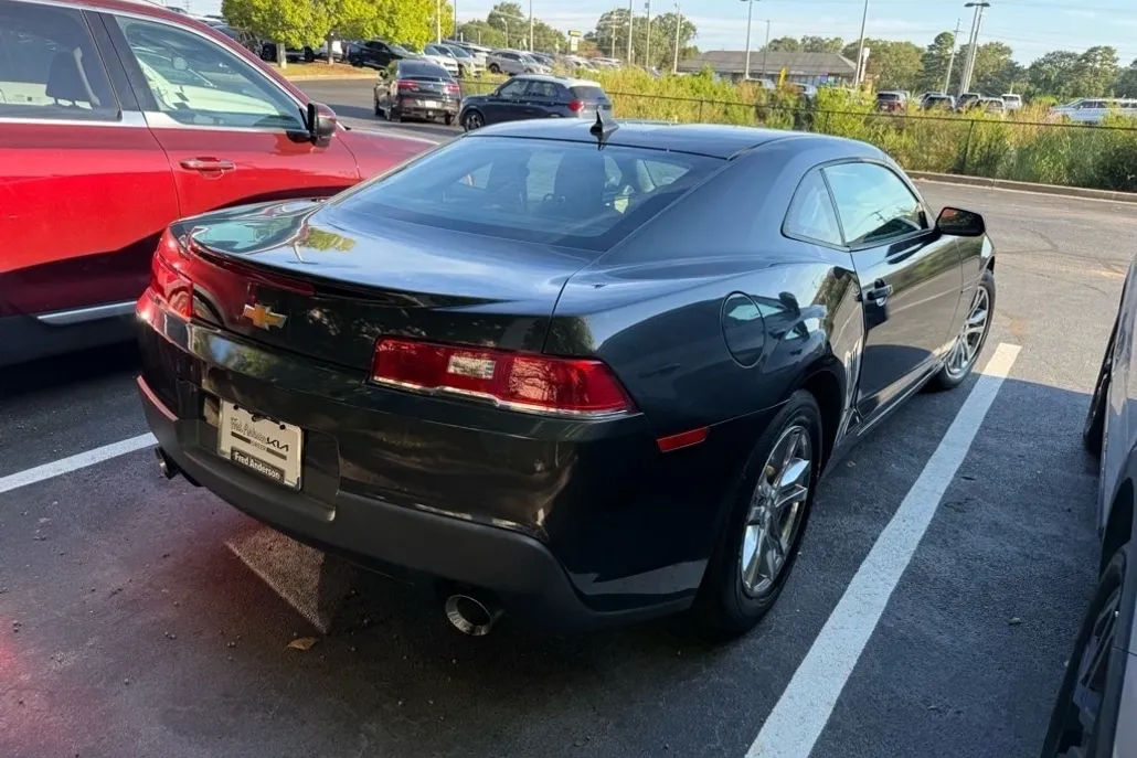 2015 Chevrolet Camaro photo 1