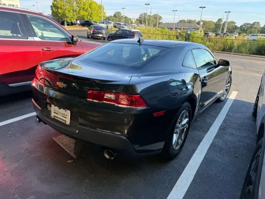 2015 Chevrolet Camaro photo 1