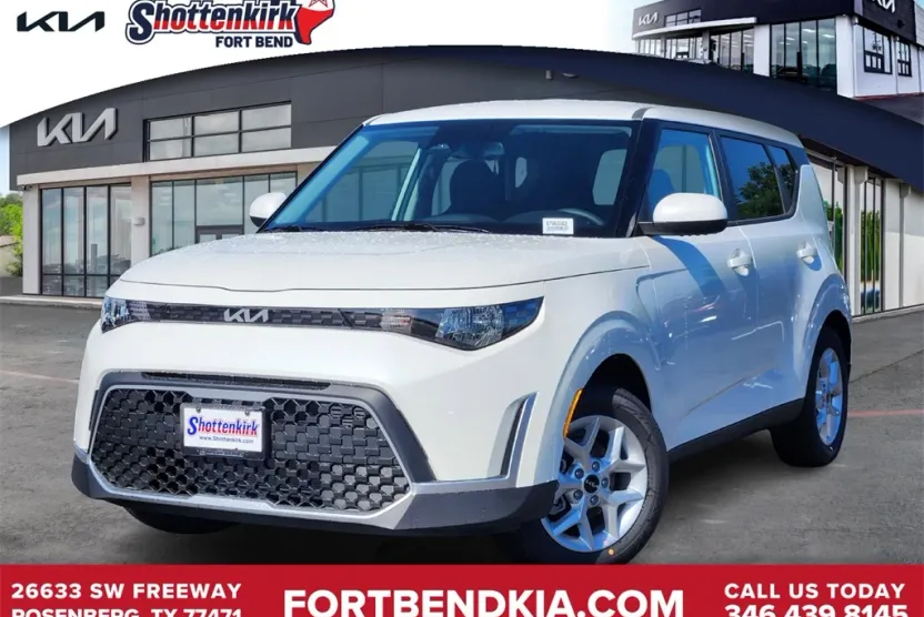 2025 Kia Soul S photo 1