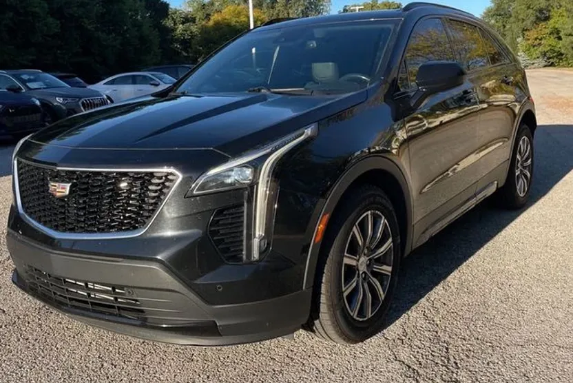 2019 Cadillac XT4 Sport photo 1