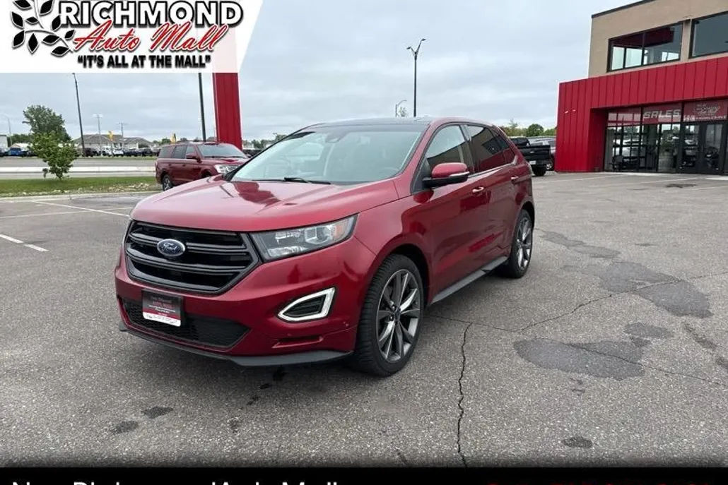 2016 Ford Edge Sport photo 1