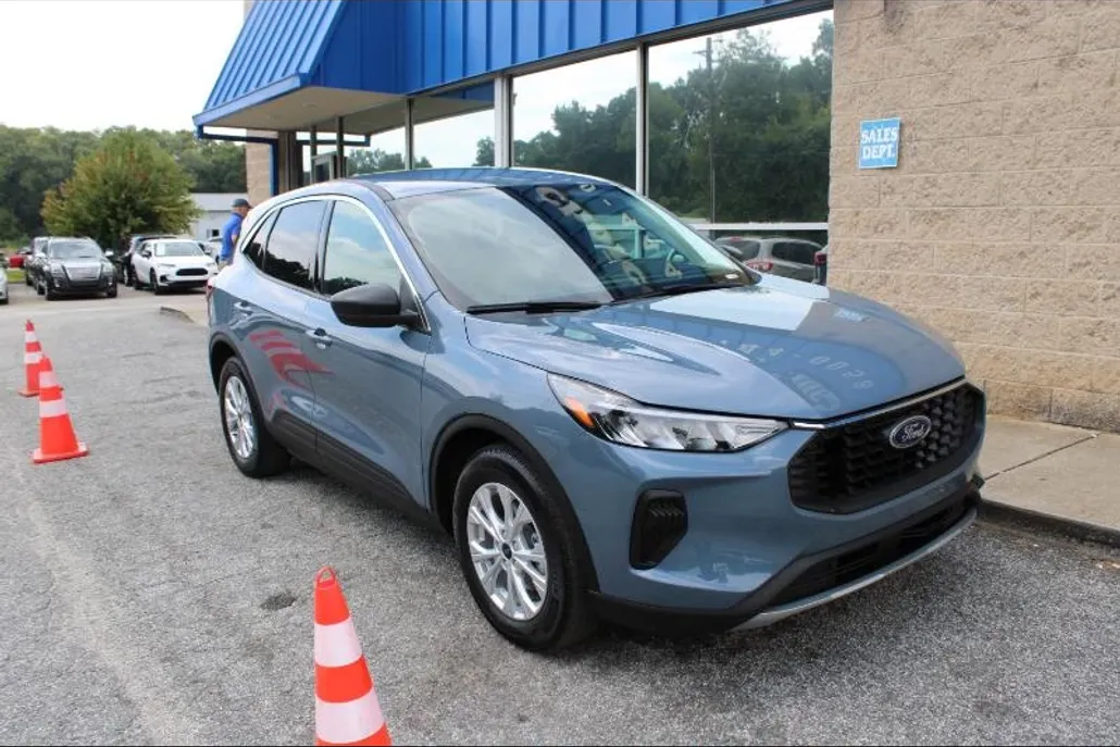 2023 Ford Escape Active photo 1