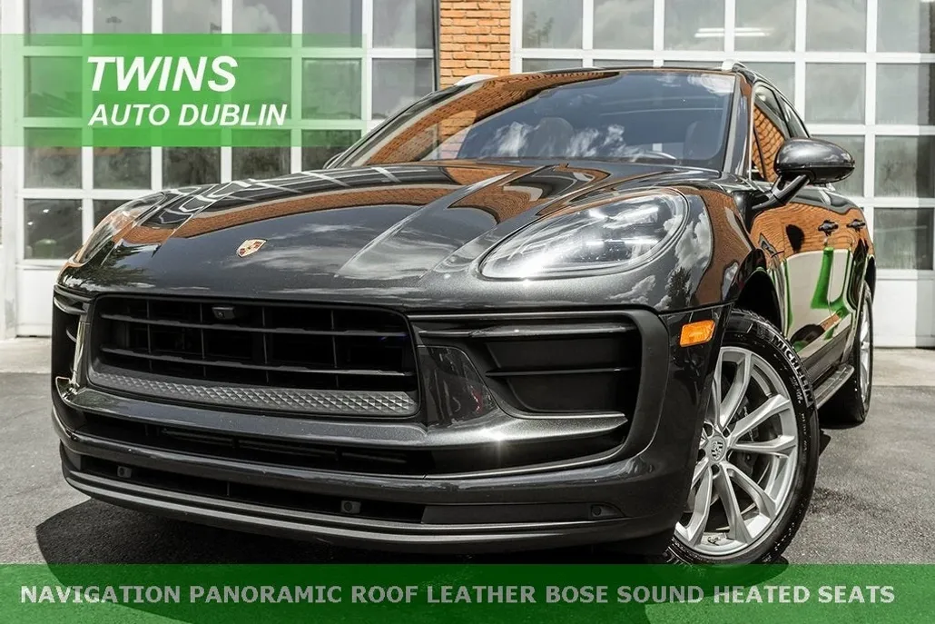 2022 Porsche Macan Base photo 1
