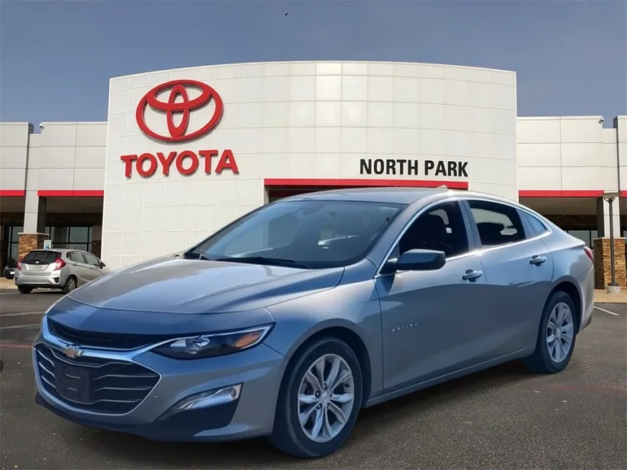 2024 Chevrolet Malibu 1LT photo 1