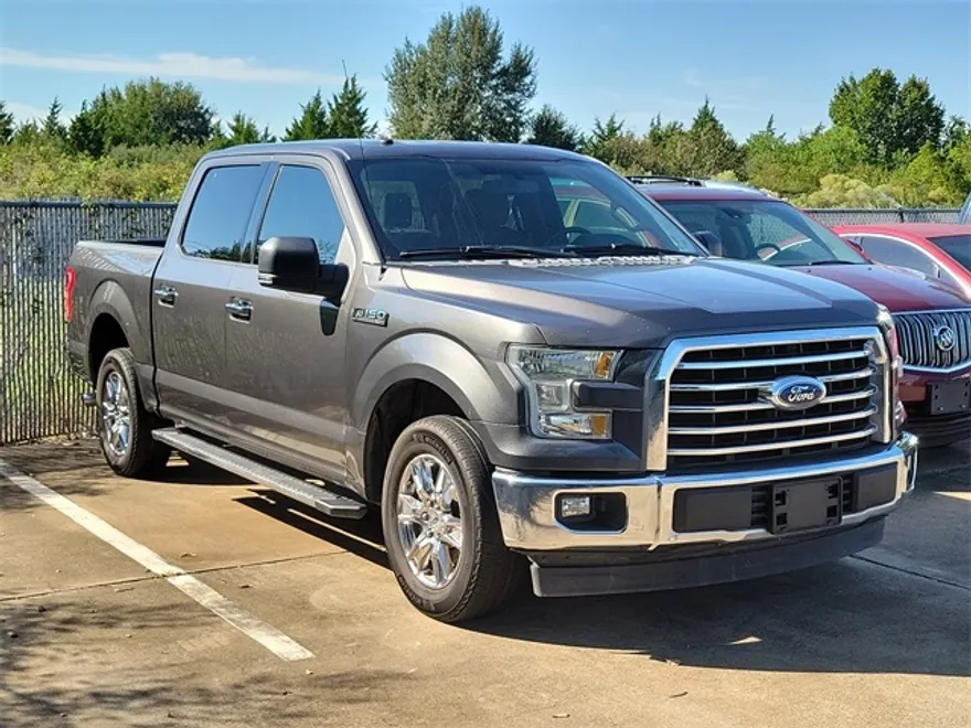 2017 Ford F-150 XLT photo 1