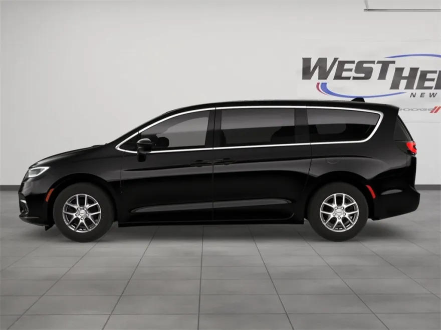 2026 Chrysler Pacifica photo 1