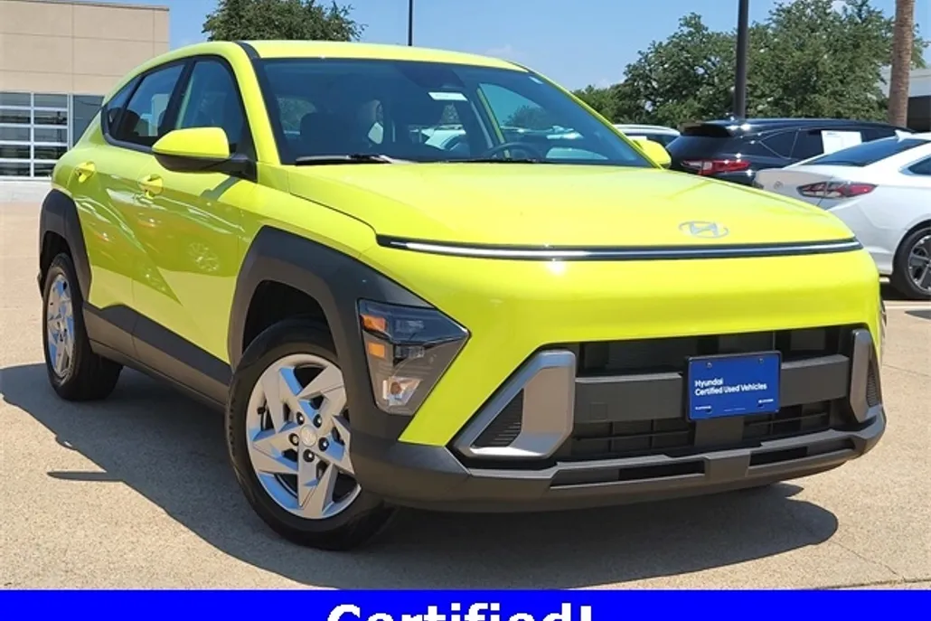 2024 Hyundai Kona SE photo 1
