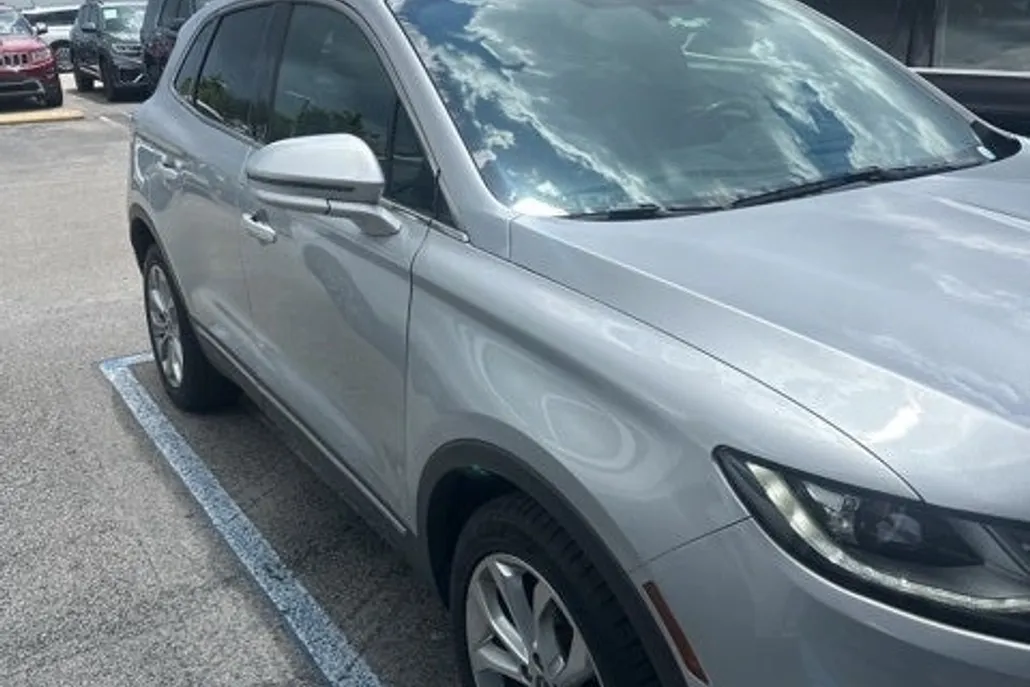 2019 Lincoln MKC Select photo 1