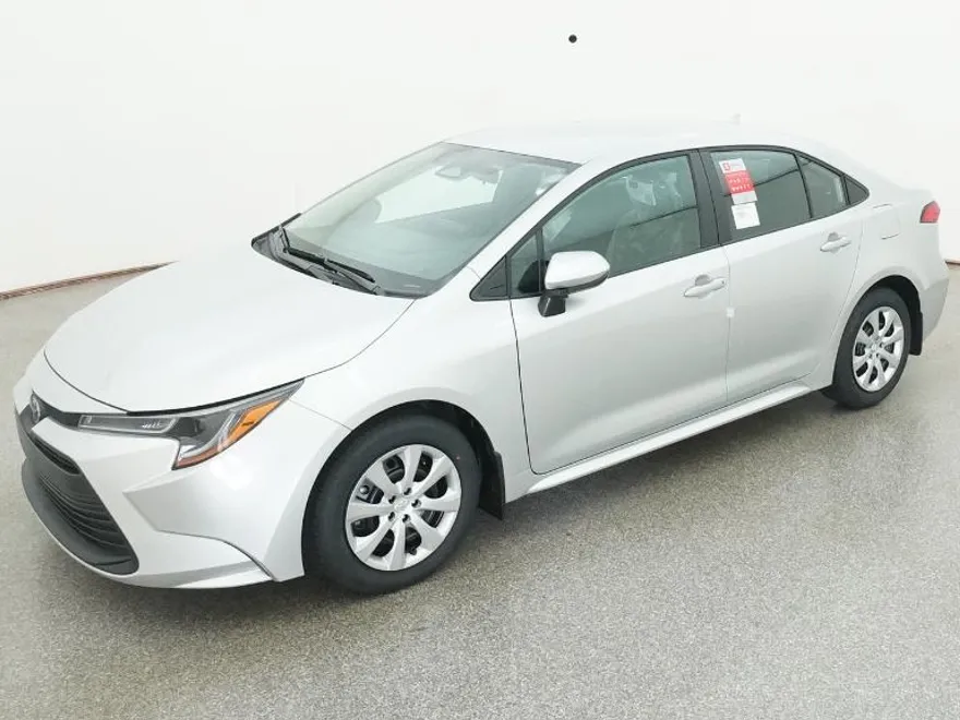 2026 Toyota Corolla LE photo 1
