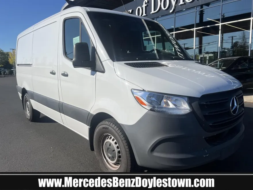 2022 Mercedes Benz Sprinter Cargo Van 2500 Standard Roof photo 1
