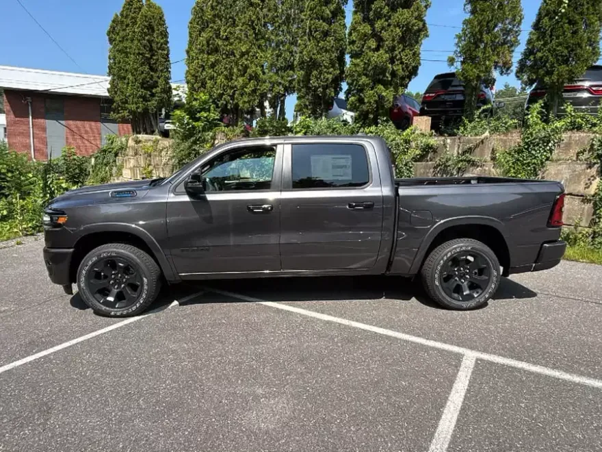 2025 Ram 1500 Big Horn photo 1
