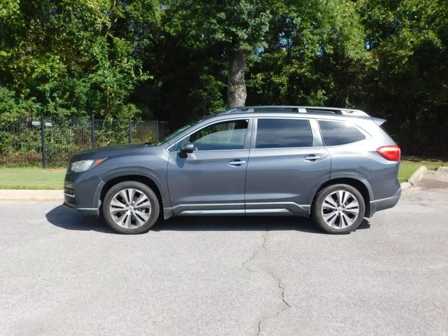 2020 Subaru Ascent Touring photo 1