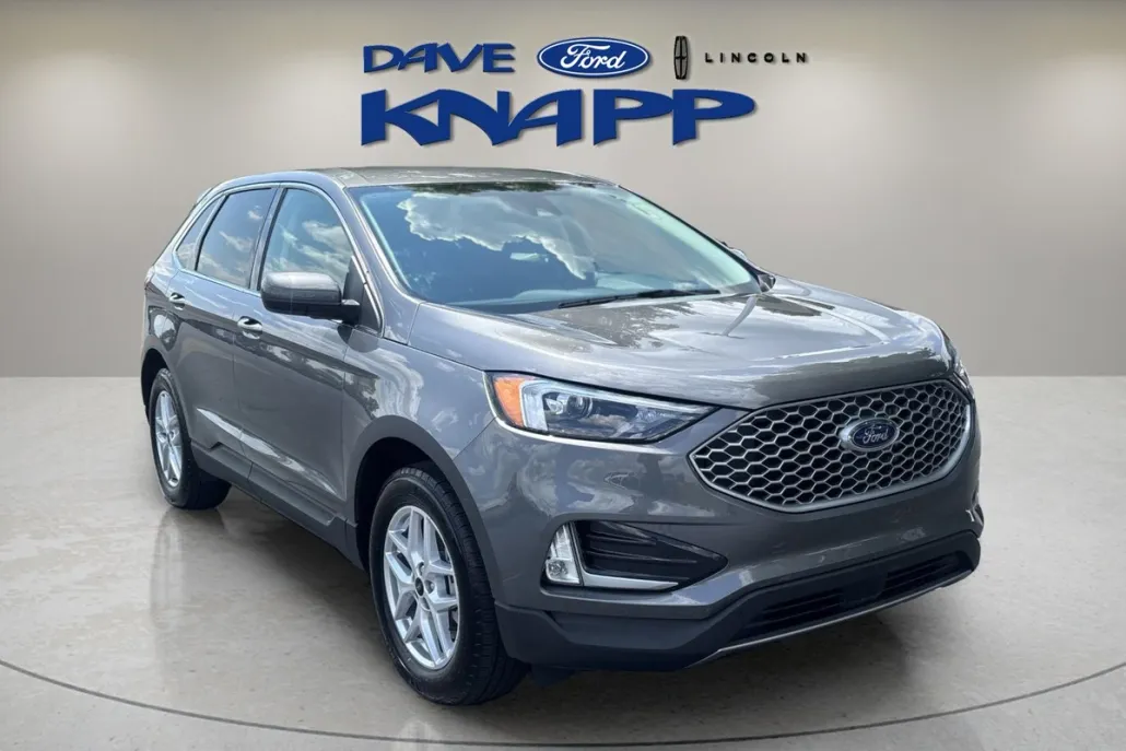 2023 Ford Edge SEL photo 1