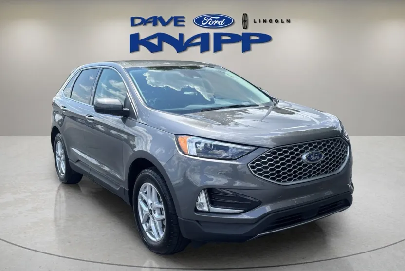 2023 Ford Edge SEL photo 1