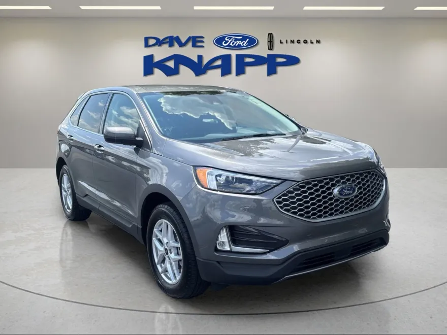 2023 Ford Edge SEL photo 1