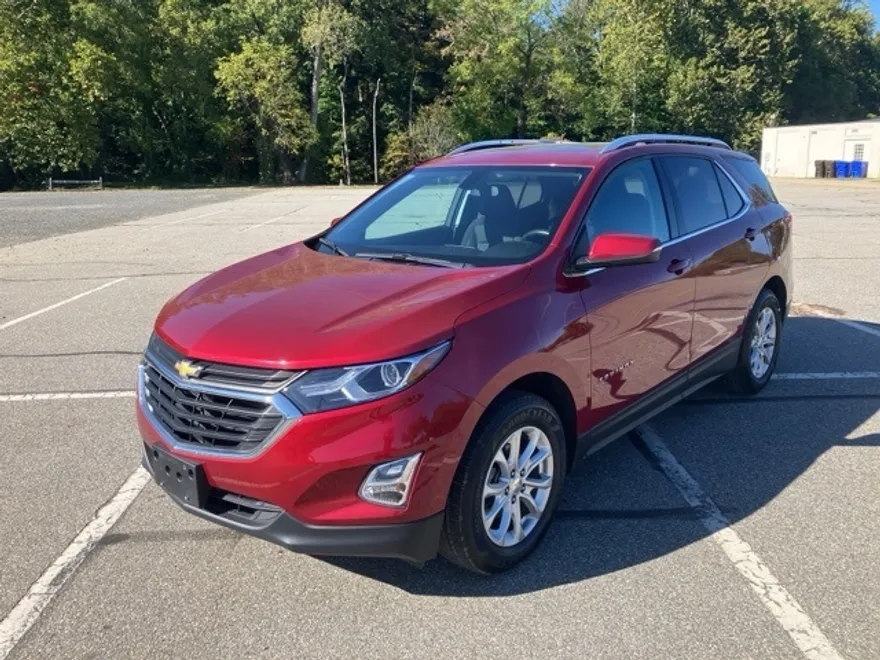 2019 Chevrolet Equinox LT photo 1