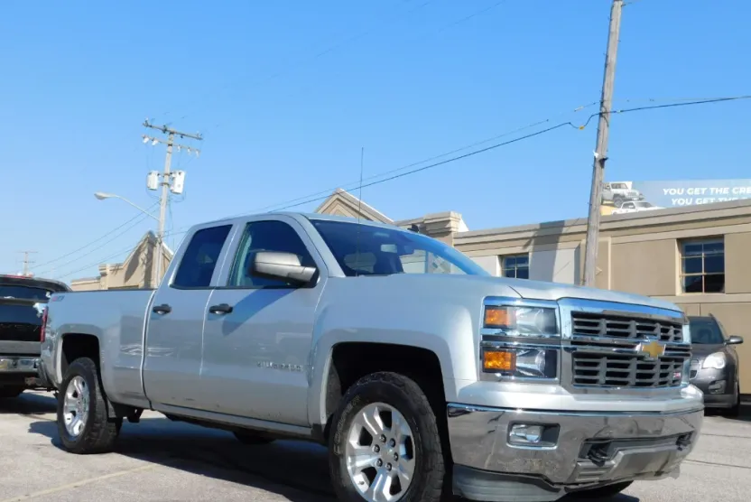 2014 Chevrolet Silverado 1500 LT photo 1