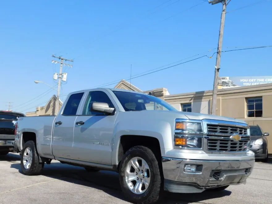2014 Chevrolet Silverado 1500 LT photo 1