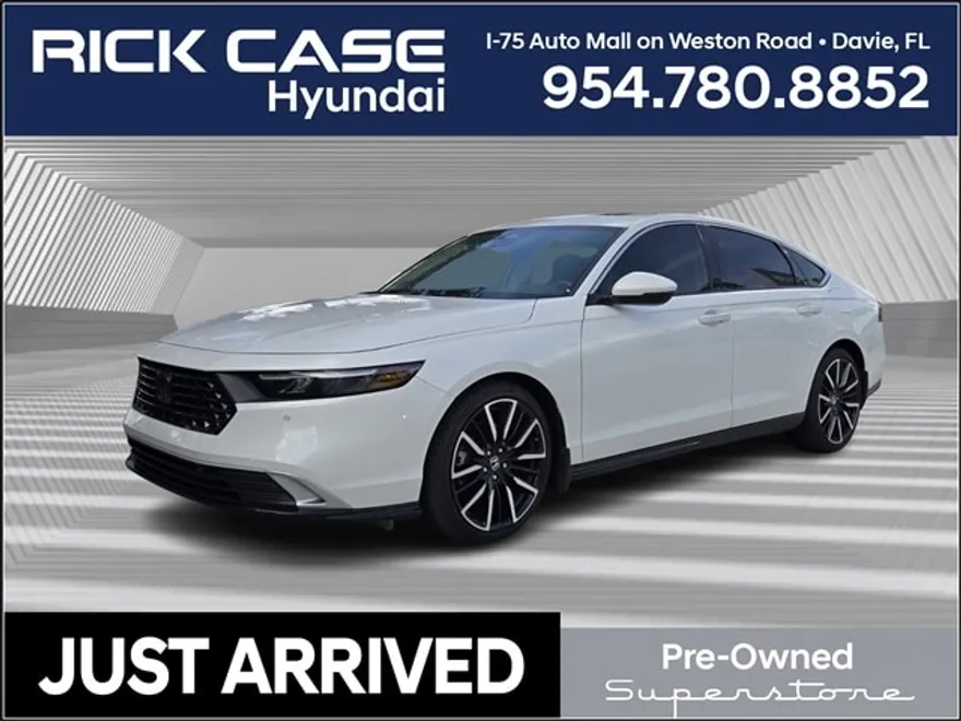 2024 Honda Accord Hybrid Touring photo 1