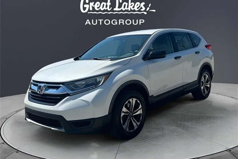 2017 Honda CR-V LX photo 1