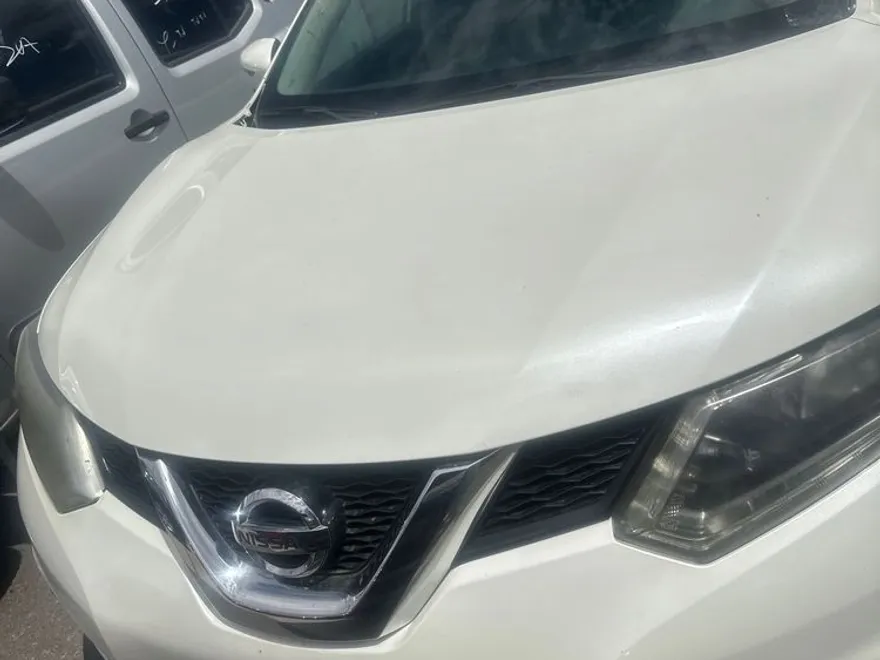 2016 Nissan Rogue SL photo 1