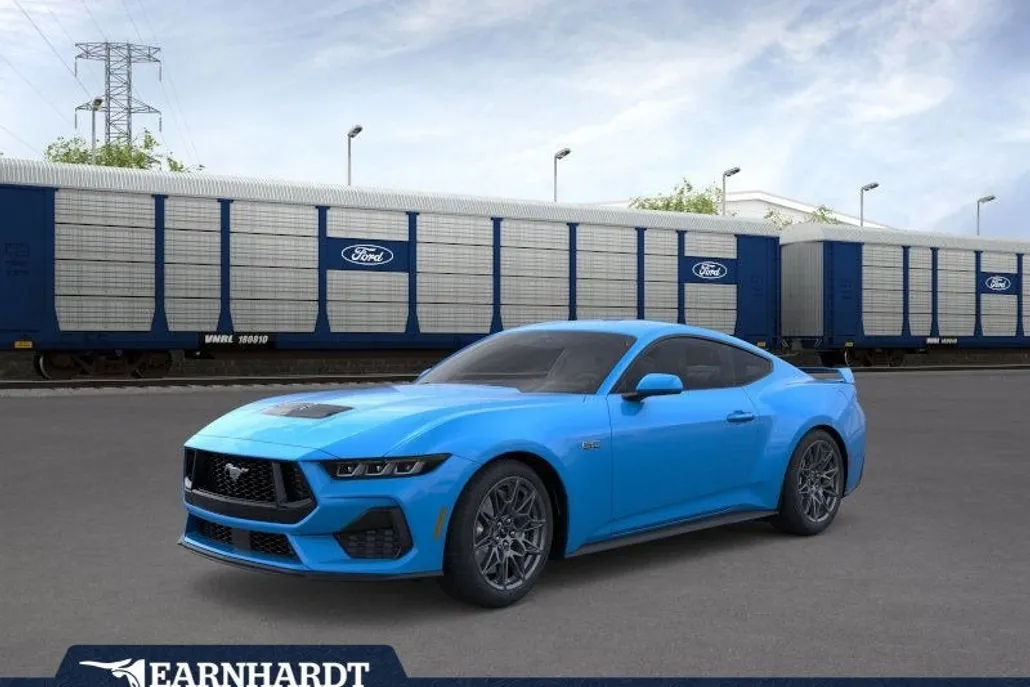 2025 Ford Mustang GT Premium photo 1