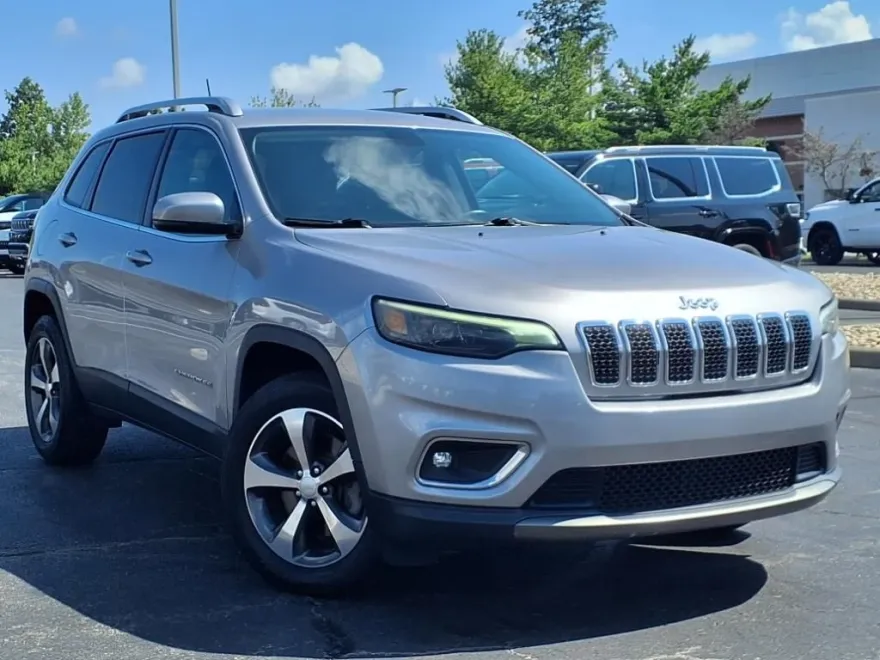 2019 Jeep Cherokee Limited photo 1