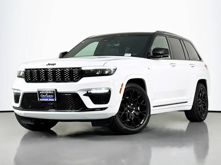 2022 Jeep Cherokee photo 1