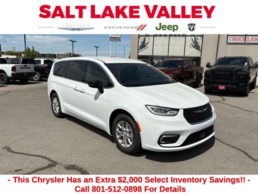 2026 Chrysler Pacifica photo 1