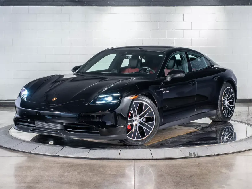 2025 Porsche Taycan 4S photo 1