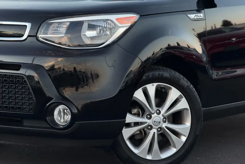 2016 Kia Soul Exclaim photo 1