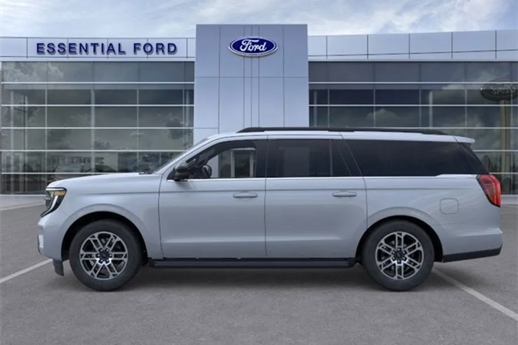 2025 Ford Expedition MAX photo 1