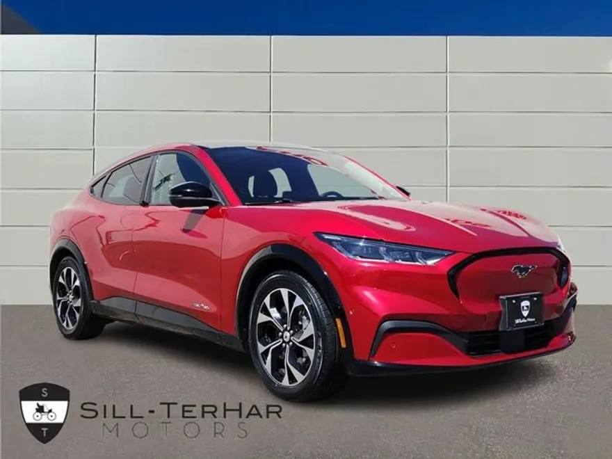 2021 Ford Mustang Mach-E Premium photo 1