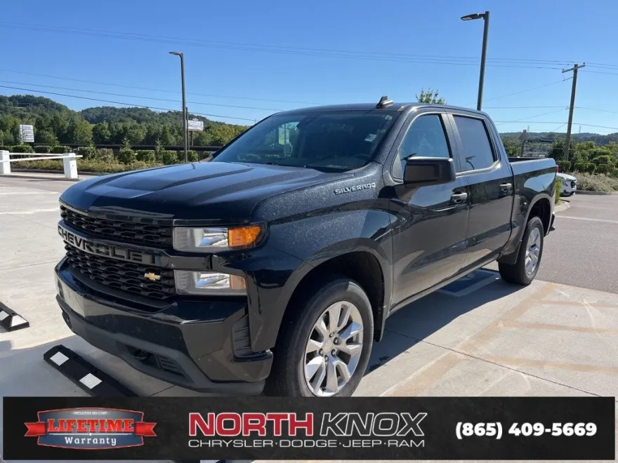 2021 Chevrolet Silverado 1500 Custom photo 1