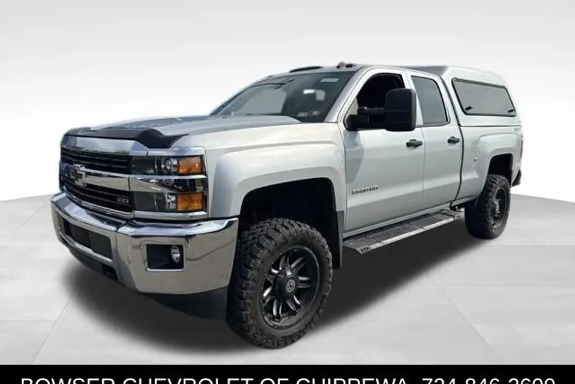 2015 Chevrolet Silverado 2500HD LT photo 1