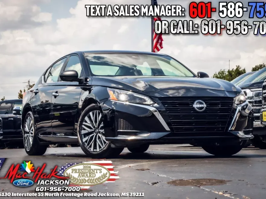 2024 Nissan Altima 2.5 SV photo 1