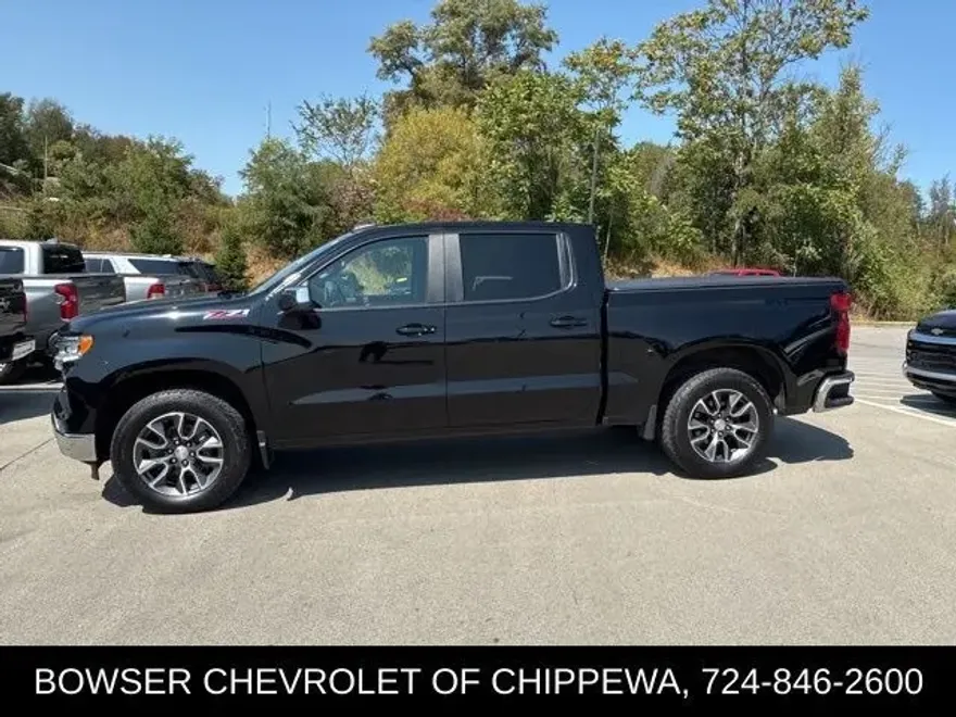 2022 Chevrolet Silverado 1500 LT1 photo 1