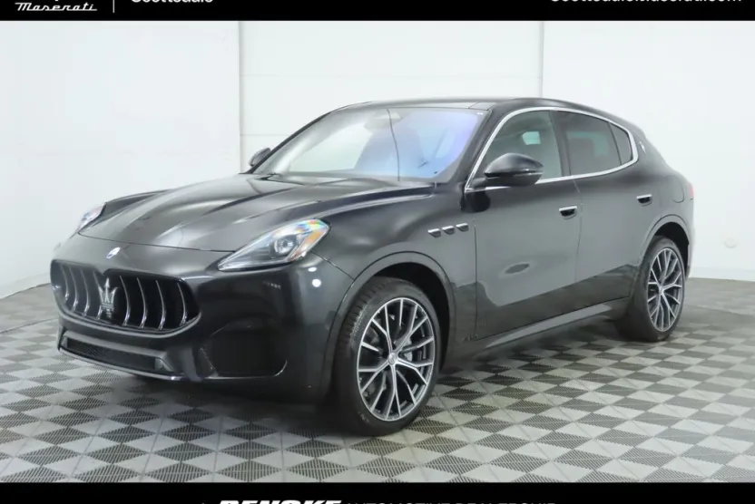 2025 Maserati Grecale photo 1