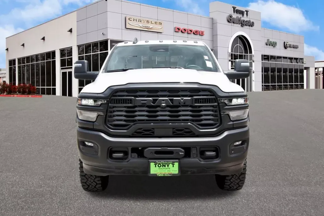 2025 Ram 2500 Tradesman photo 1