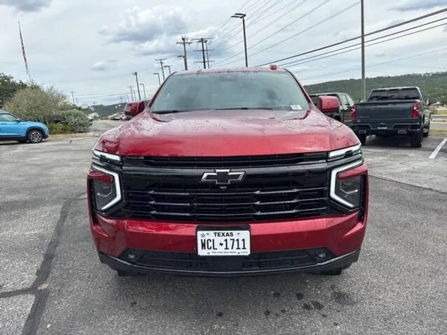 2025 Chevrolet Suburban RST photo 1
