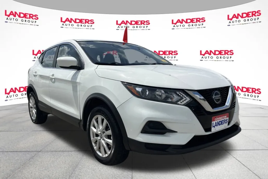 2022 Nissan Rogue Sport S photo 1