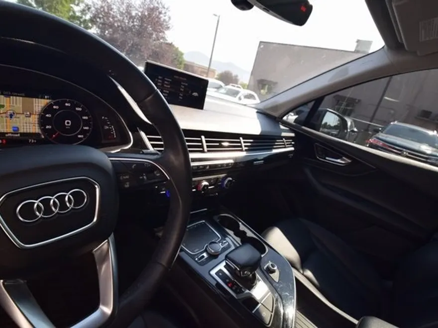 2019 Audi Q7 55 Premium Plus photo 1